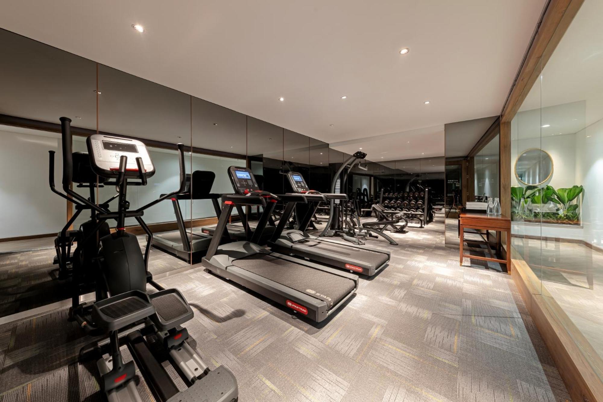 La Siesta Classic Hang Thung Ханой Екстер'єр фото The gym at The Hari